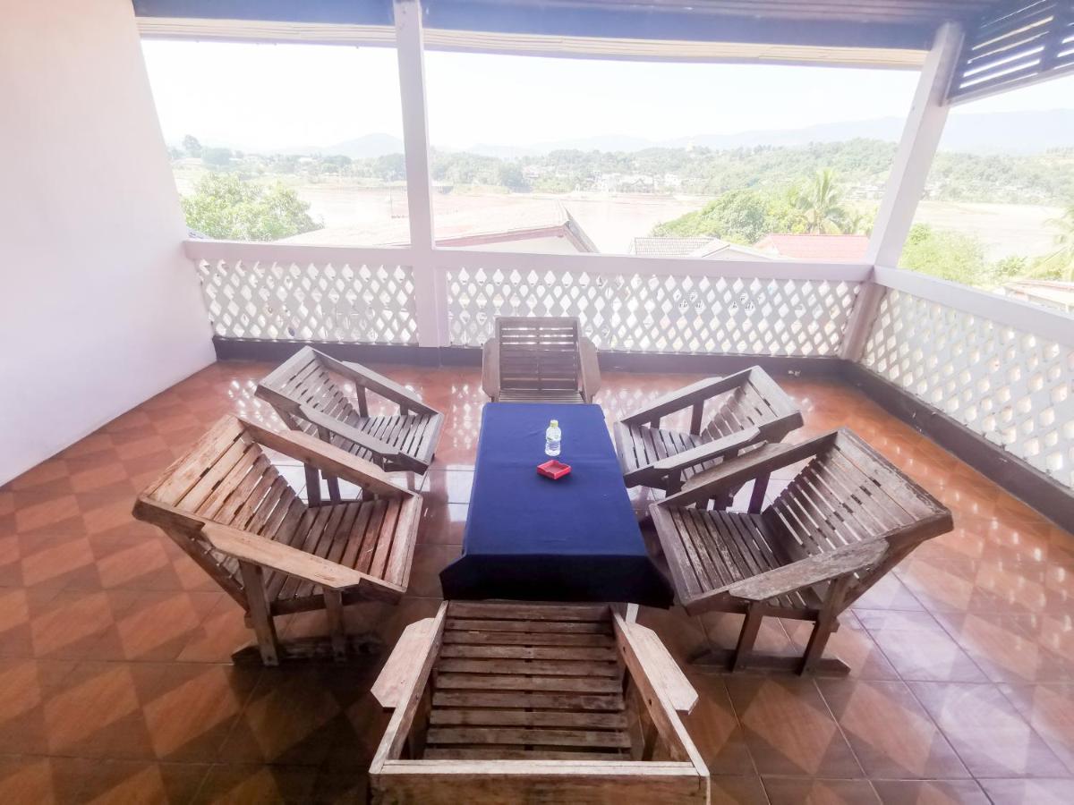 Manilath Guesthouse フアイサーイ郡 エクステリア 写真